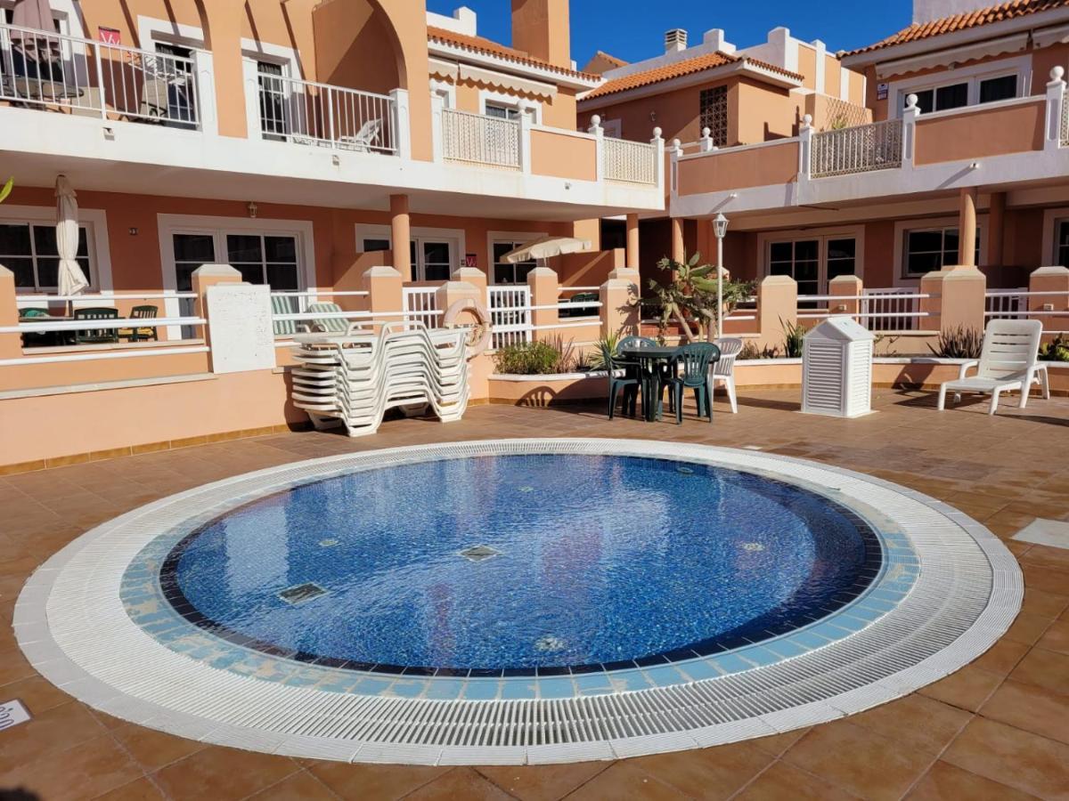 Apartamento Funcional En Residencial Con Piscina En Inmejorable Ubicacion En Centro De La Isla カレタ・デ・フステ エクステリア 写真