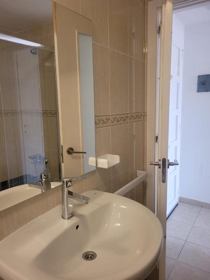 Apartamento Funcional En Residencial Con Piscina En Inmejorable Ubicacion En Centro De La Isla カレタ・デ・フステ エクステリア 写真